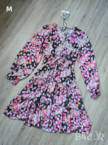 Нова уникална дамска рокля на намаление 