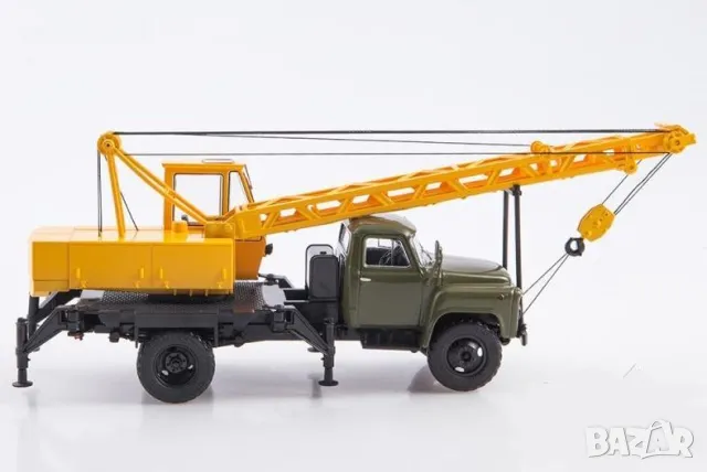 ГАЗ-53 КС-1562Б автокран - мащаб 1:43 на Авто История моделът е нов в кутия, снимка 5 - Колекции - 49980600