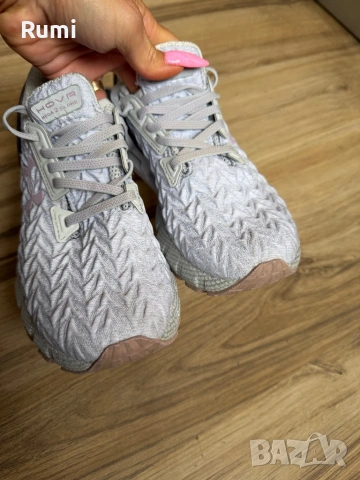 Оригинални маратонки UNDER ARMOUR HOVR MEGA 2 CLONE! 40 н, снимка 4 - Маратонки - 52179611
