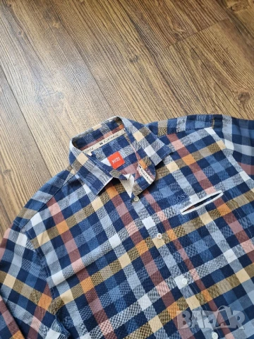 Страхотна мъжка  риза HUGO BOSS размер XL , снимка 3 - Ризи - 50789050