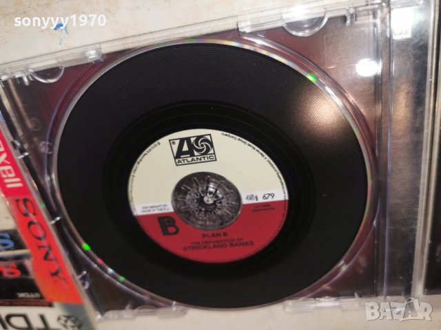 The Defamation of Strickland Banks-original cd 2002261547, снимка 13 - CD дискове - 53562573