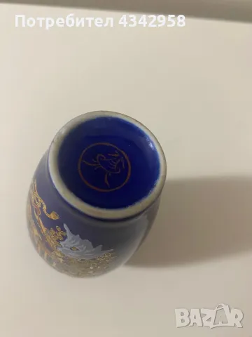 Vintage miniature decorative cobalt blue Japanese vase., снимка 3 - Колекции - 49393368
