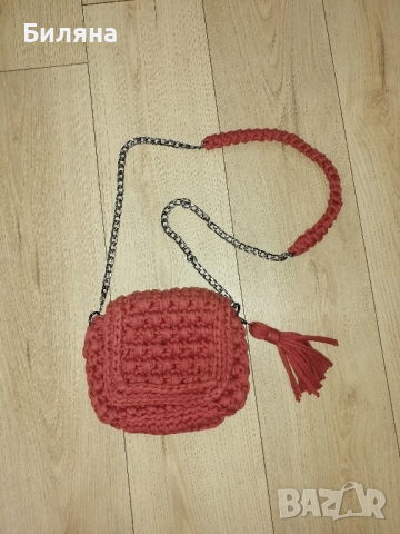Нова ръчно плетена чанта бордо, снимка 2 - Чанти - 51476343