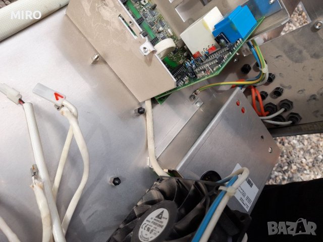 Инвертор, соларен-за части, снимка 11 - Друга електроника - 36252359