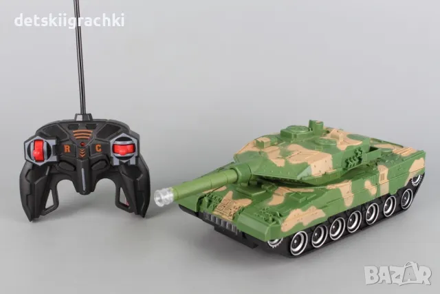 Танк радиоуправляем -трасформиращ се в робот със светлинни ефекти , снимка 2 - Коли, камиони, мотори, писти - 47746845