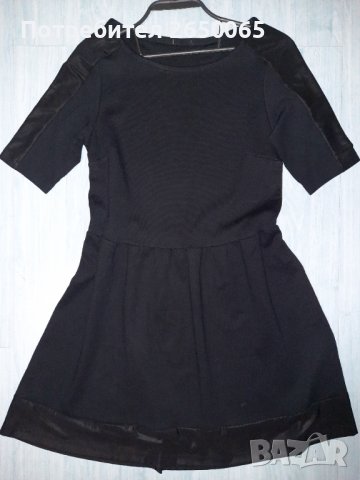 Черна рокля S/M , снимка 2 - Рокли - 38363558