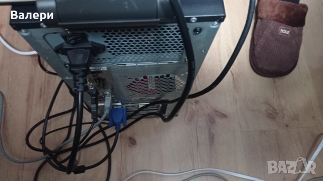 Продавам компютър, снимка 4 - Работни компютри - 51986516