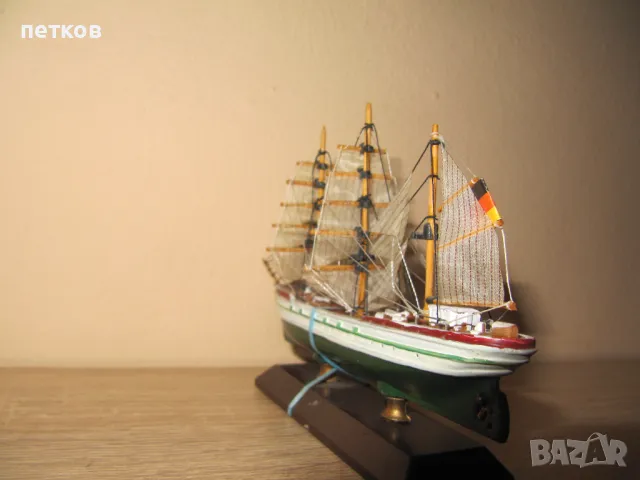 Макети на Кораби- исторически, ветроходни, разни модели -19 бр., снимка 5 - Колекции - 50059660