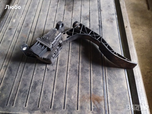 Педал за газта за Ауди А6 Ц6 4ф 3.0тди БМК Audi A6 C6 4F 3.0tdi BMK, снимка 1