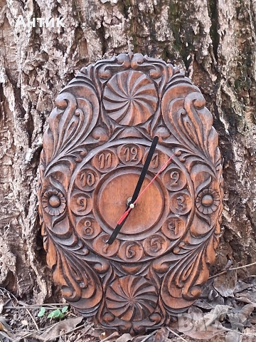 Много Красив Антикварен Стенен Часовник Дърворезба от Соца, снимка 10 - Антикварни и старинни предмети - 52708367