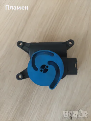 Моторче клапа парно за VW и Audi , снимка 2 - Части - 48779069