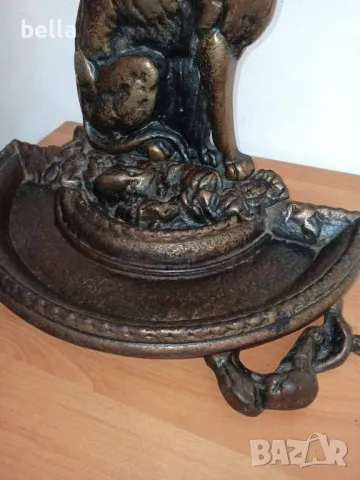 Викторианска чугунена стойка за чадъри с патинирано бронзово покритие, под формата на хрътка , снимка 6 - Антикварни и старинни предмети - 50385965