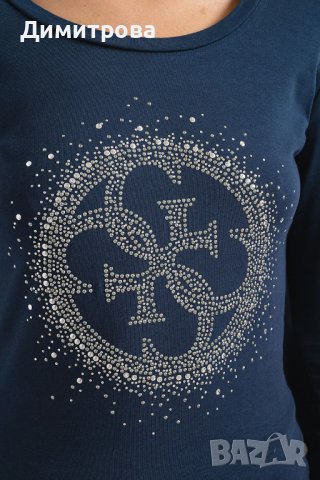 Блуза с лого Guess с декоративни камъни, снимка 2 - Тениски - 43621247