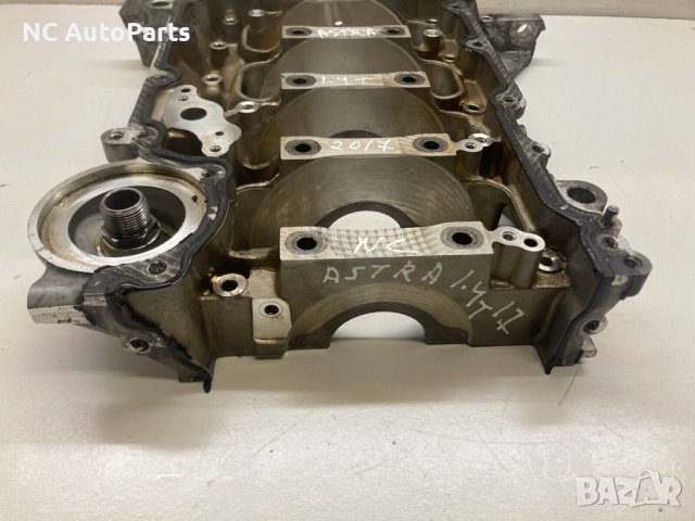 Корпус за колянов вал за Opel Опел Астра К 1.4 Турбо B14XFT 150 коня 12674841 2017, снимка 5 - Части - 39417891