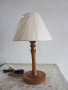 Настолна лампа със стойка от стругован бук-2