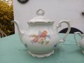 Порцелан чайник и захарница, снимка 2