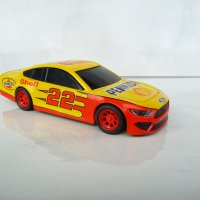 Ford Mustang Team Penske Форд Мустанг метална количка спорт, снимка 2 - Колекции - 33167449