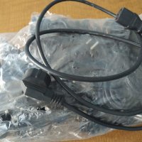 Стандартен захранващ кабел , снимка 1 - Кабели и адаптери - 39009653
