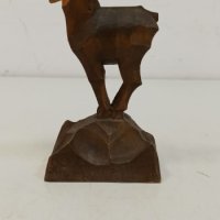 Дървено еленче, снимка 2 - Антикварни и старинни предмети - 32725574