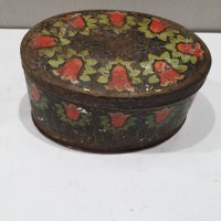 Стара ламаринена кутия, снимка 1 - Антикварни и старинни предмети - 44071515