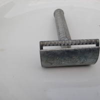 Стара метална самобръсначка, снимка 1 - Други ценни предмети - 36575082