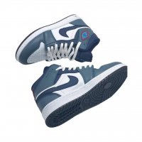 Дамски кецове Nike Jordan , снимка 1 - Кецове - 38079796