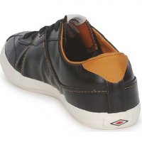 спортни обувки Umbro, снимка 2 - Маратонки - 28060304