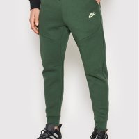 Nike Sportswear Tech Fleece Joggers - страхотно мъжко долнище КАТО НОВО ХС, снимка 1 - Спортни дрехи, екипи - 44005536