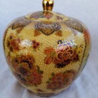 Ръчно рисувана ваза (урна), снимка 2 - Антикварни и старинни предмети - 43245846