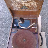 Грамофон ретро, снимка 1 - Антикварни и старинни предмети - 27166181