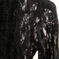 Черна риза от еластична дантела . М/L, снимка 3 - Ризи - 43200461