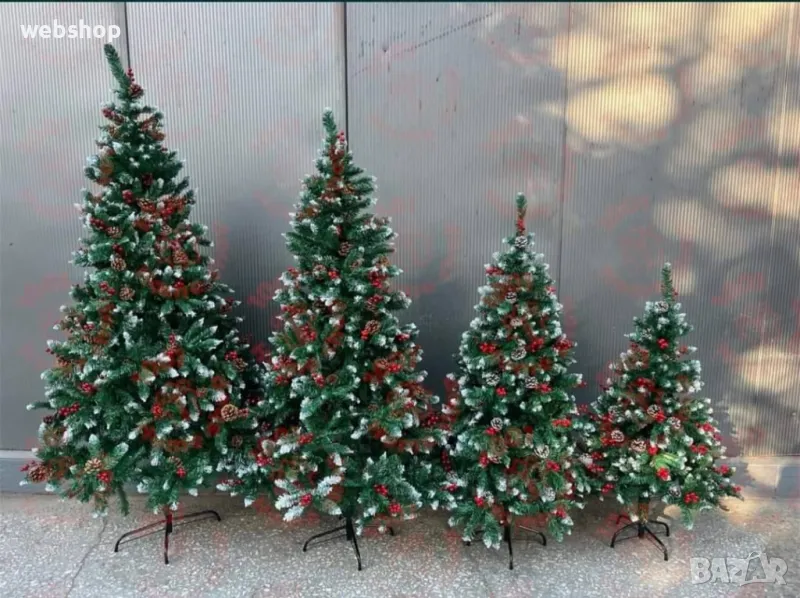 ПРОМО!! Коледна Елха с глог, шишарки и заснежени връхчета, снимка 1