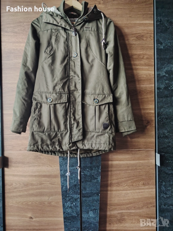 Дамска парка, снимка 1