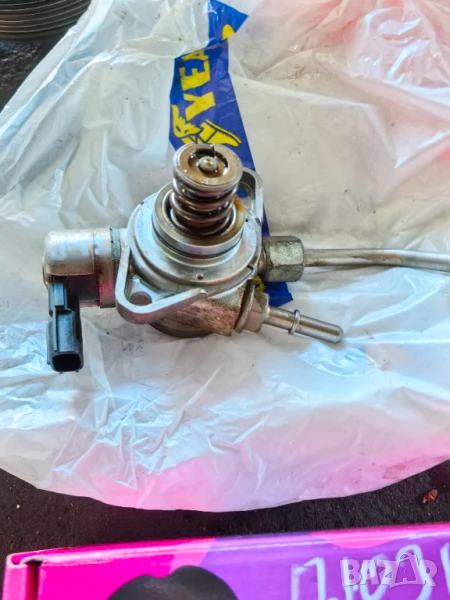 Клапан Високо Налягане - Nissan Qachqai j11 - 1.2i - 115кс, снимка 1