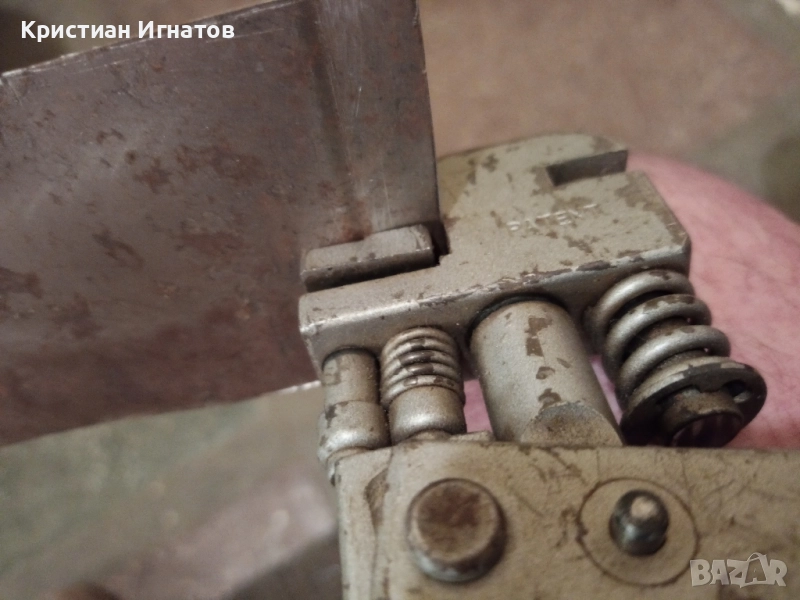 ПУНКТШВАЙЦ И ПРОБИВАЩИ КЛЕЩИ НА ФИРМАТА WURTH , снимка 1