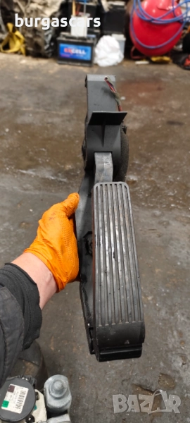 Потенциометър педал газ A 211 300 08 04 Mercedes E220 W211 2.2-170к.с. - 90лв, снимка 1