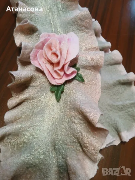 Красив дамски шал, ръчна изработка , снимка 1