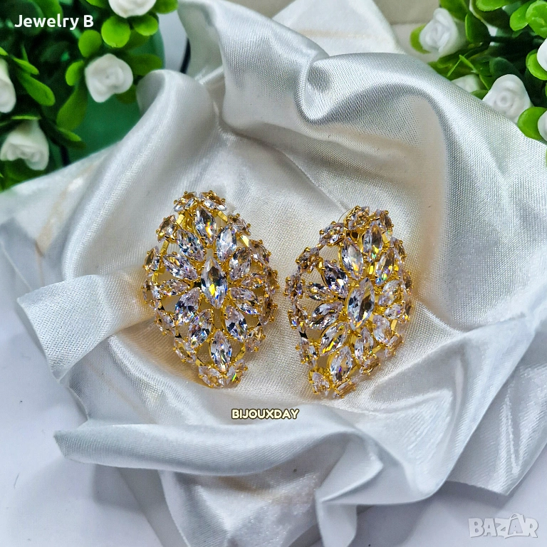 Дамски обеци с кристали и позлата, снимка 1