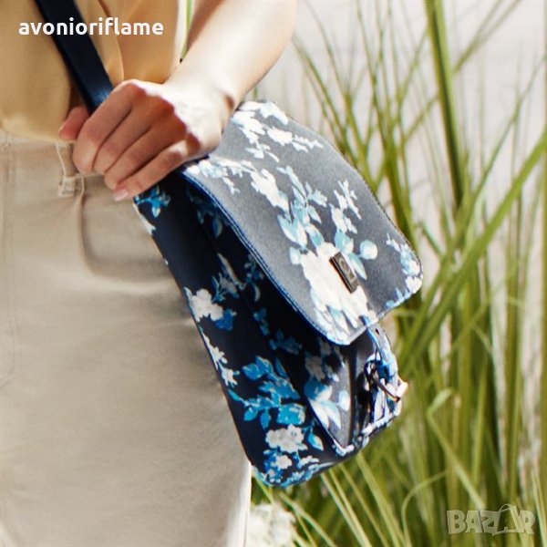 Синя дамска чанта през рамо с цветя  Catherine Lansfield, снимка 1
