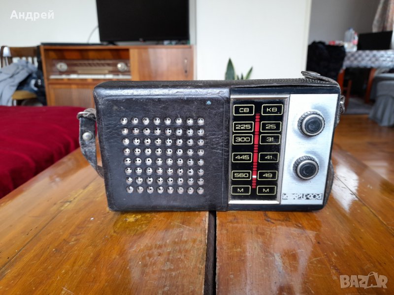 Старо радио,радиоприемник Кварц 406, снимка 1