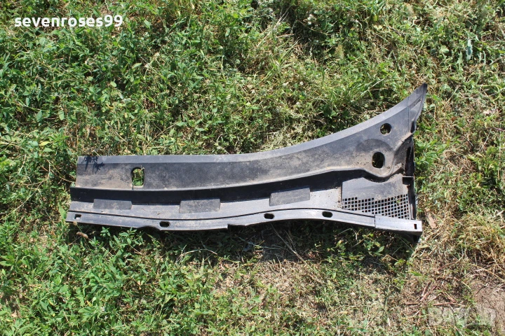 Кора под чистачки лява Мазда 3 2008 2.3i 158hp Mazda 3 седан, снимка 1