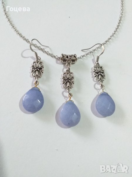 Прекрасен комплект обеци и колие с нежния Аквамарин  капка и орнаменти в цвят Сребро , снимка 1