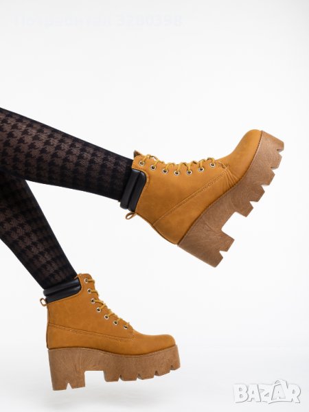 ПРОМОЦИЯ! -30% за Дамски боти на висока платформа в кафяв цвят тип CAT, снимка 1