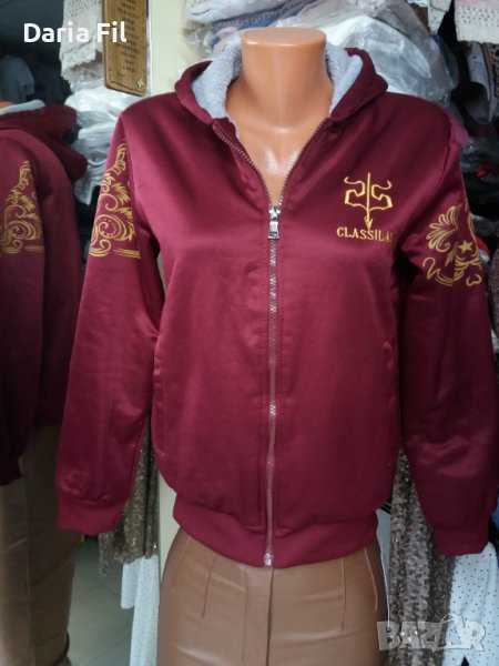 -19% Дамско плътно яке в тъмночервен цвят с жълти шарки по ръкавите , снимка 1