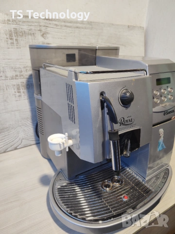 ГАРАНЦИЯ ! Saeco ROYAL PROFESSIONAL / Кафеавтомат - робот / Капучино, снимка 3 - Кафемашини - 53039026