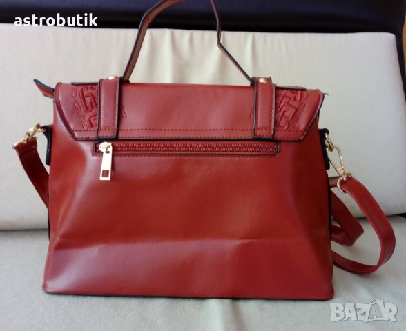 Чанта грация- намаление!, снимка 4 - Чанти - 27737890