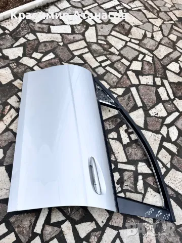 Врата предна лява за Мерцедес Ц-класа W204. A2047220101