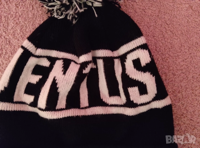 Лицензирана зимна шапка на Ювентус, Enzo Castellano , снимка 3 - Фен артикули - 52850400
