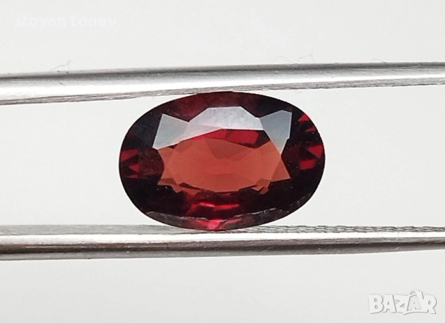 Естествен шпинел в топ вивид червено 1.70кт.! Нов!, снимка 10 - Други - 52646190