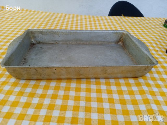 Стара алуминиева тава